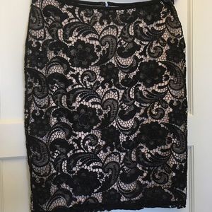 H&M fitted lace skirt